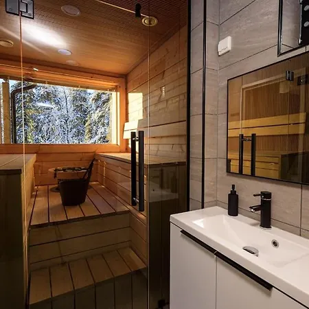 Naekoealahuoneisto Ketunpolku *